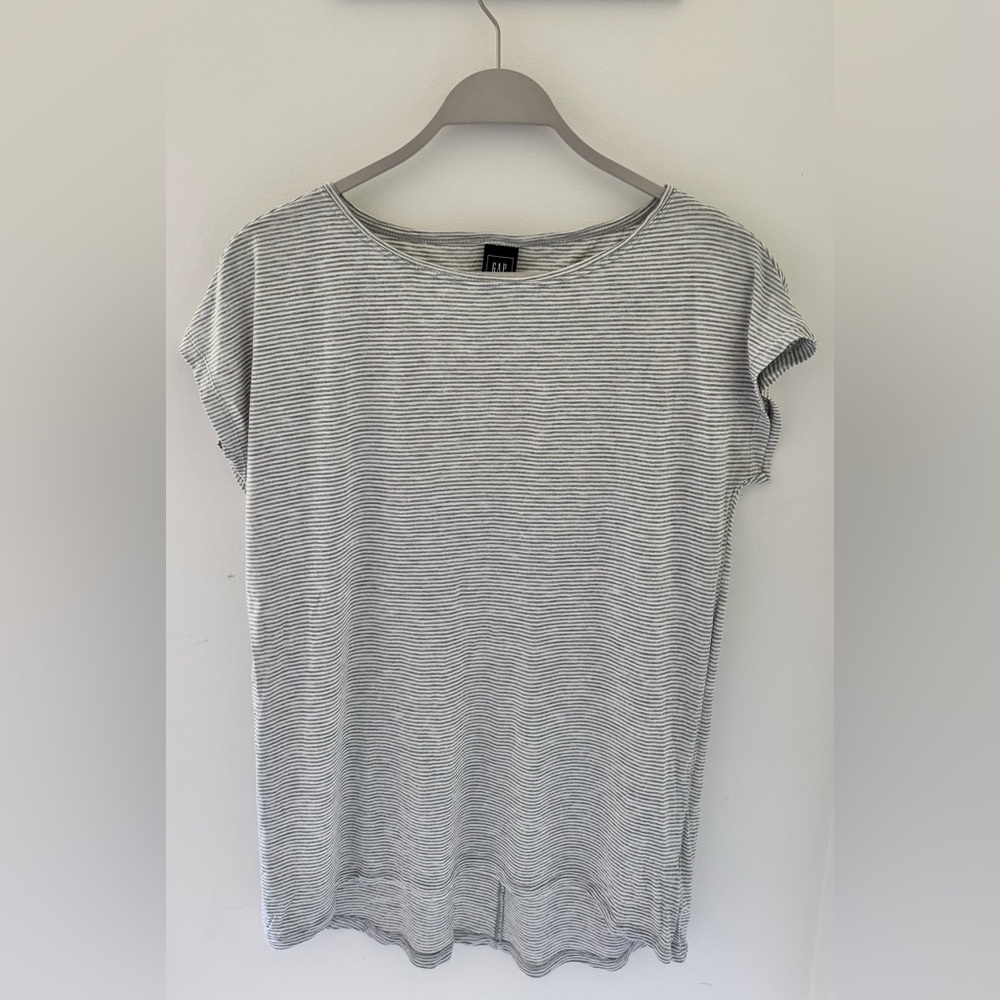 GAP maternity Tee - Gray
